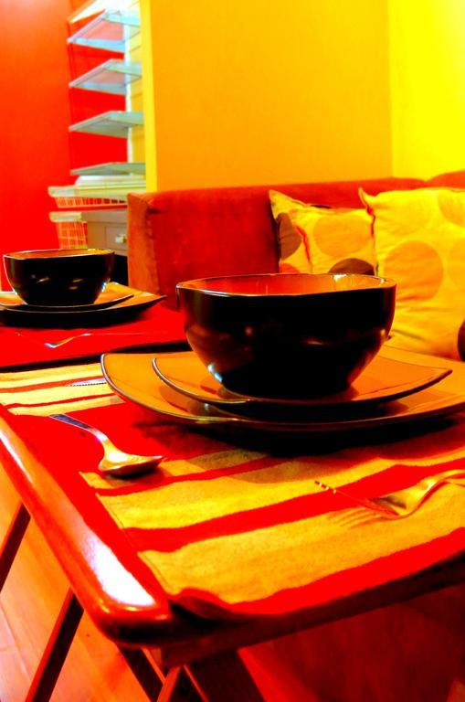 Choose To Be Happy At Seymour # 9 And #16 - Studio Apartments كينغستون الغرفة الصورة