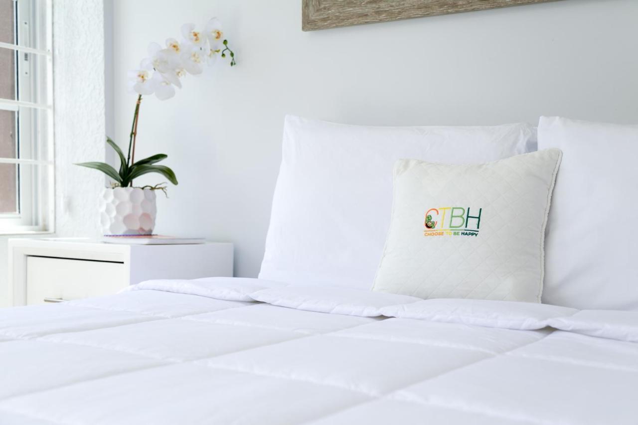 Choose To Be Happy At Seymour # 9 And #16 - Studio Apartments كينغستون المظهر الخارجي الصورة