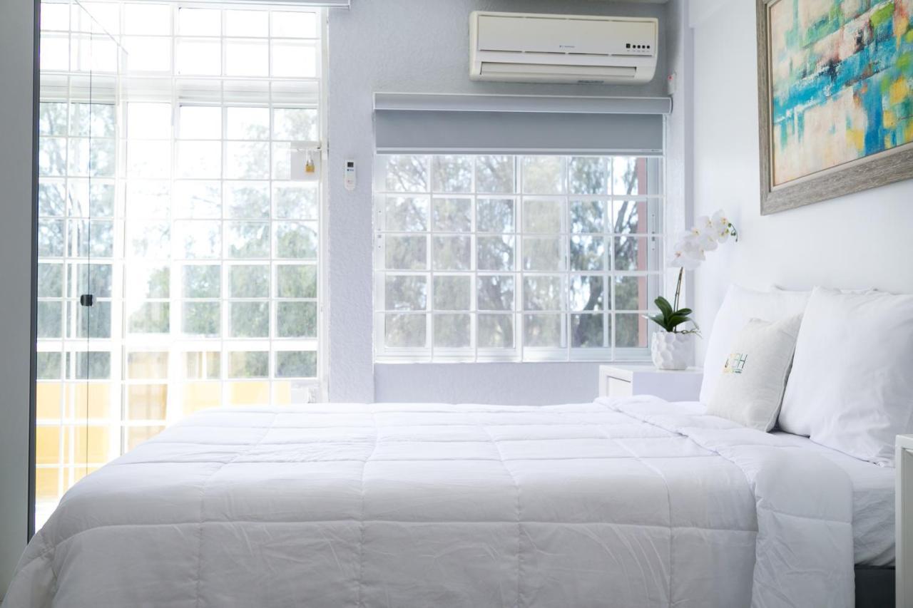 Choose To Be Happy At Seymour # 9 And #16 - Studio Apartments كينغستون المظهر الخارجي الصورة